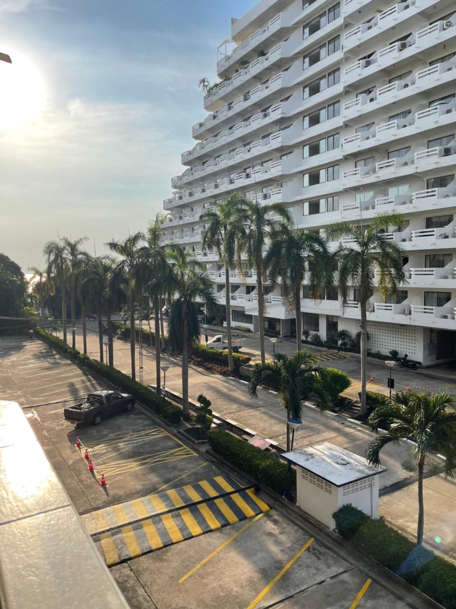 Jomtien Condotel Condominium Pattaya Bagian luar foto